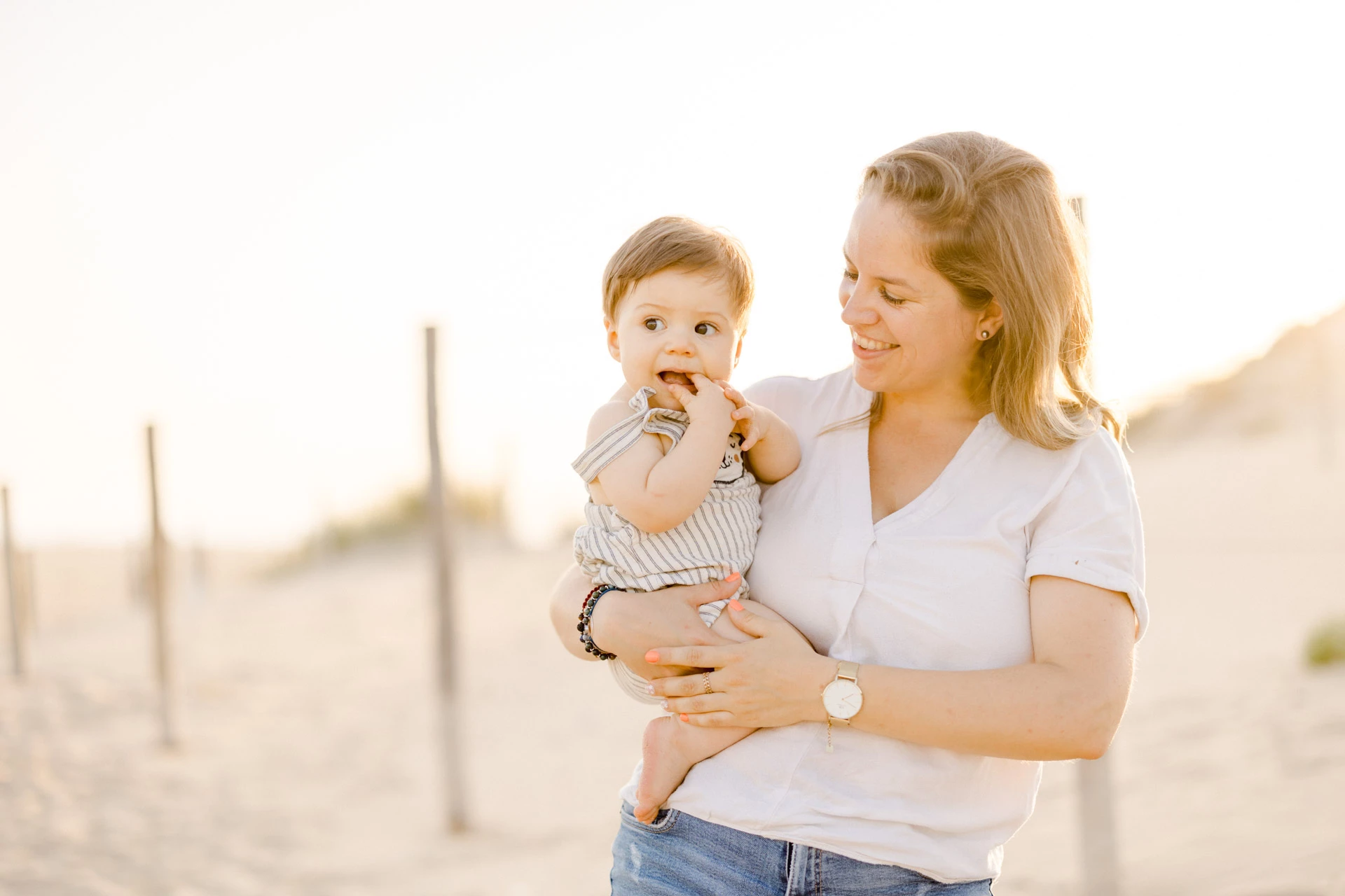 bonheur sourire enfant amour jouer avec les enfants